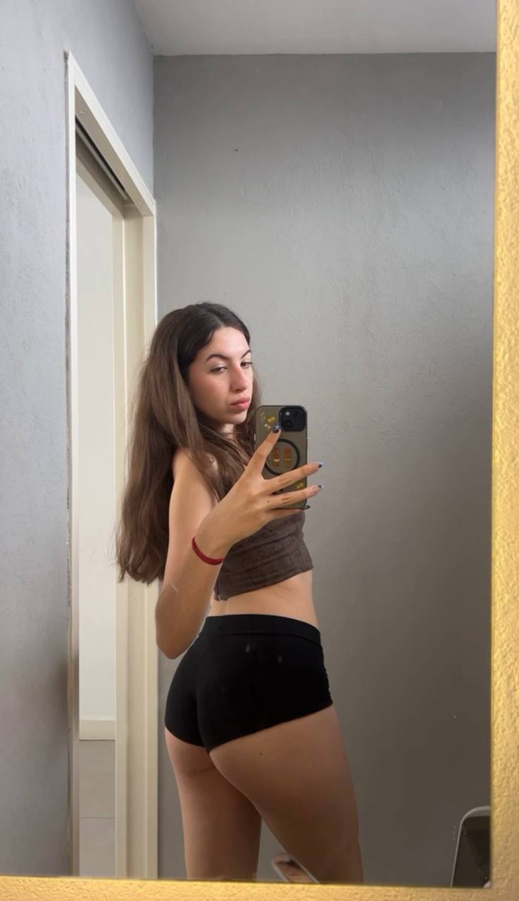 Amber in her underwear in Tabuk