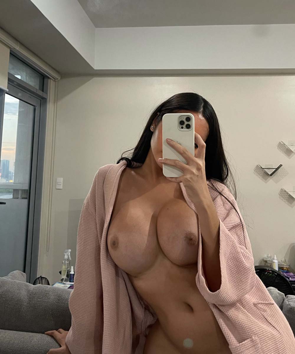 Angela Castellanos naked in Tabuk