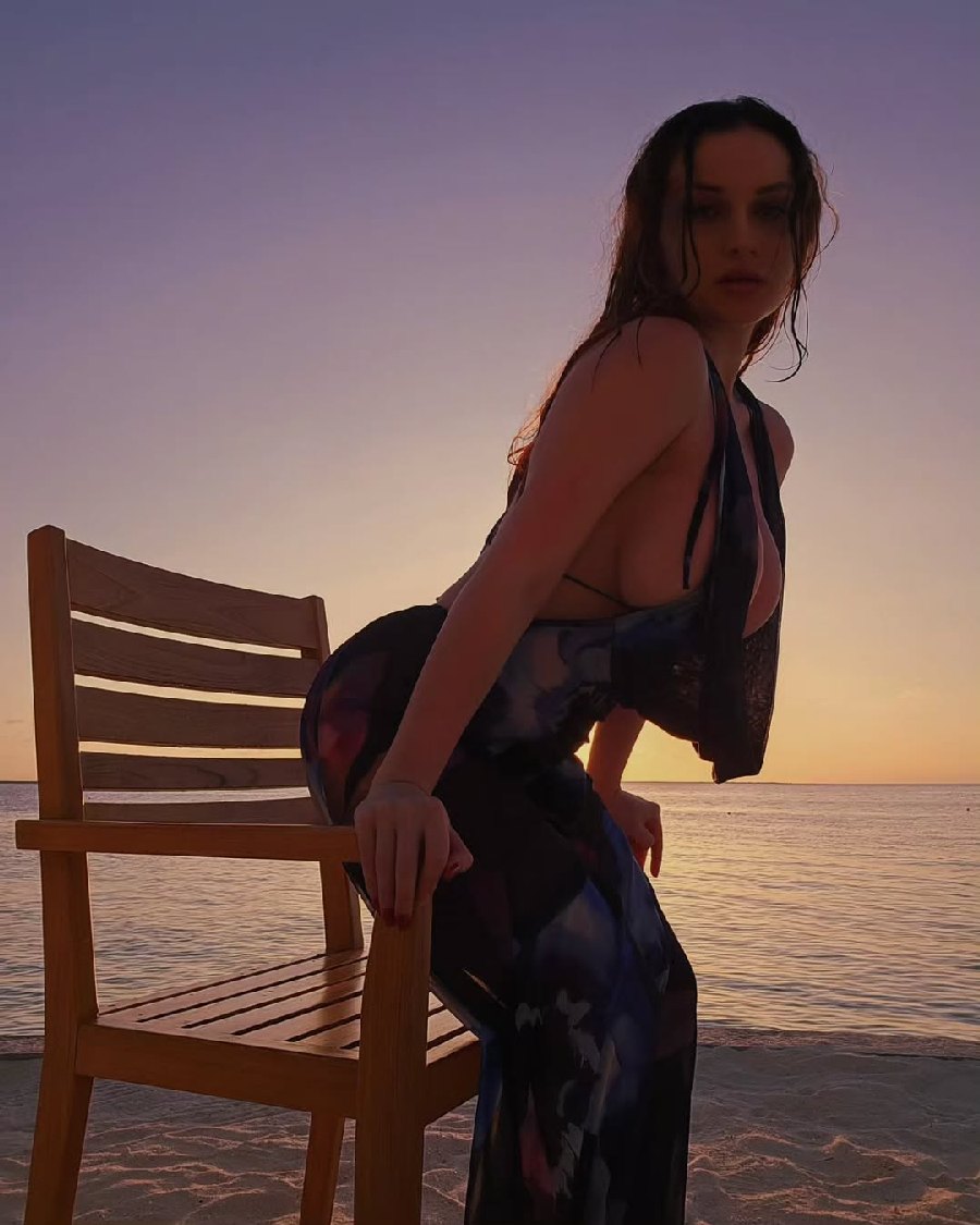 Sexy girl Miranda Faith nude in Tabuk