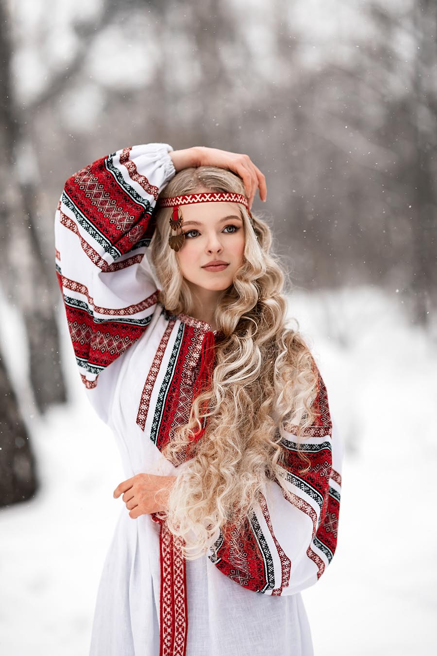 Slavic girls’s look of the day — catch her live in Tabuk