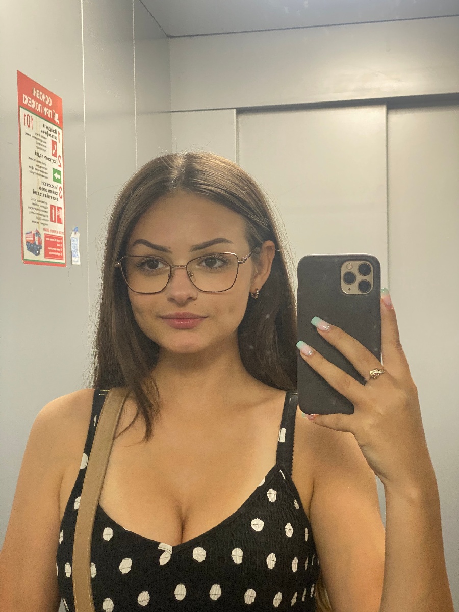 Sexy model Stacy in Tabuk